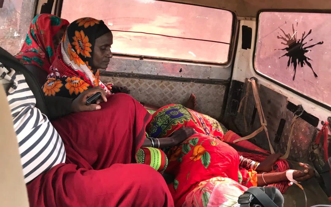 Kenia - Duitse paramedicus organiseert redding van meervoudige moeder